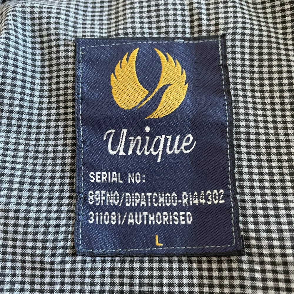 Men’s plaid button down - Picture 4 of 4